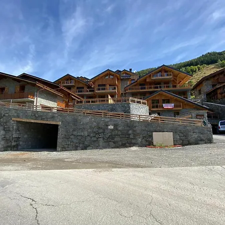 Neuf Proche Des Pistes Avec Parking - Fr-1-570-67 شقة Praranger