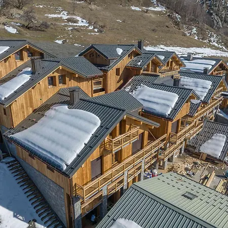 Neuf Proche Des Pistes Avec Parking - Fr-1-570-67 *